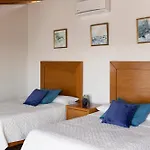 Casa Amarilla